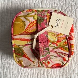 Tonic Pink Bell Jewelry Cube